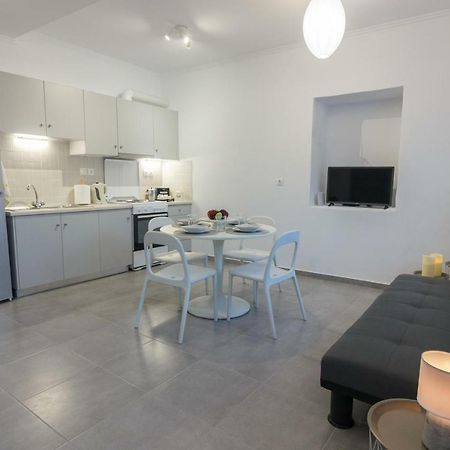 Infinity Apartment Leonídion Extérieur photo