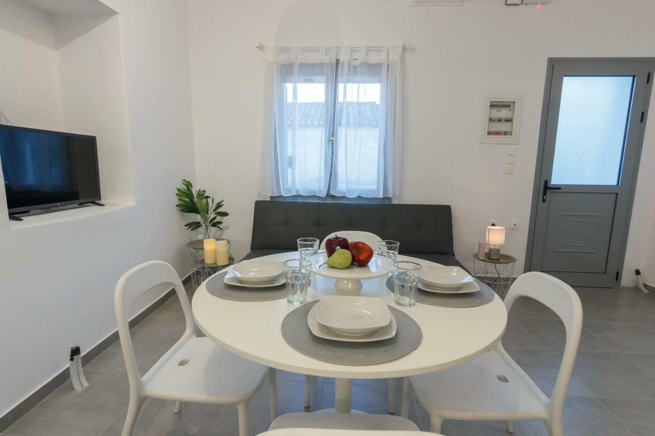 Infinity Apartment Leonídion Extérieur photo